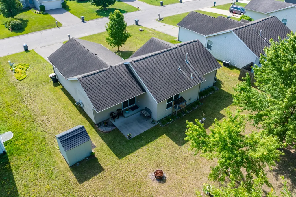 129 Grandview Comstock Charter Township MI 49053