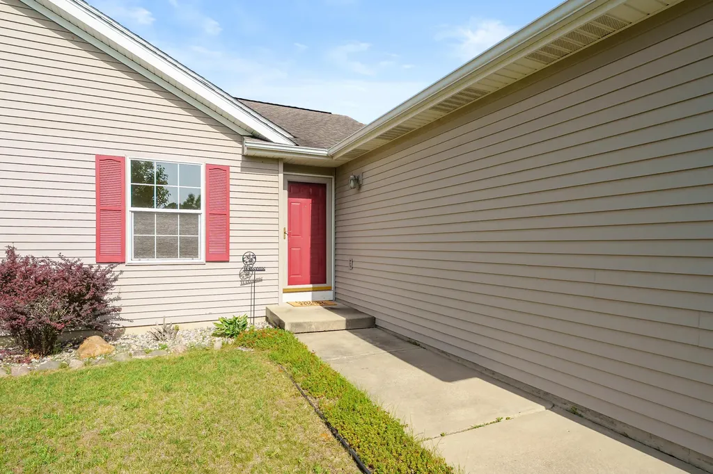 129 Grandview Comstock Charter Township MI 49053