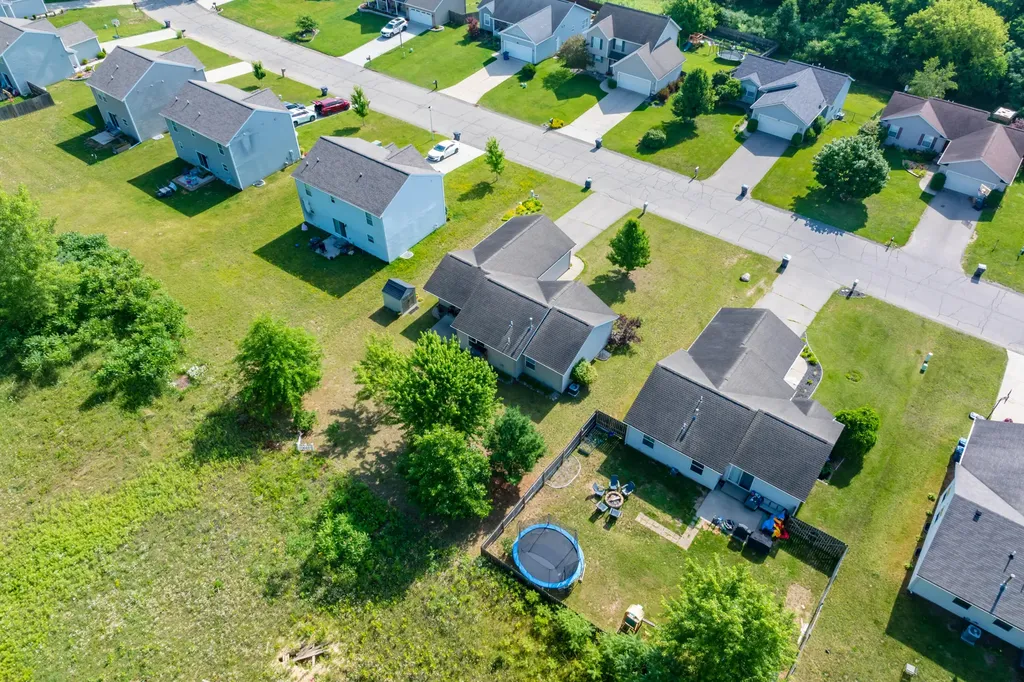 129 Grandview Comstock Charter Township MI 49053