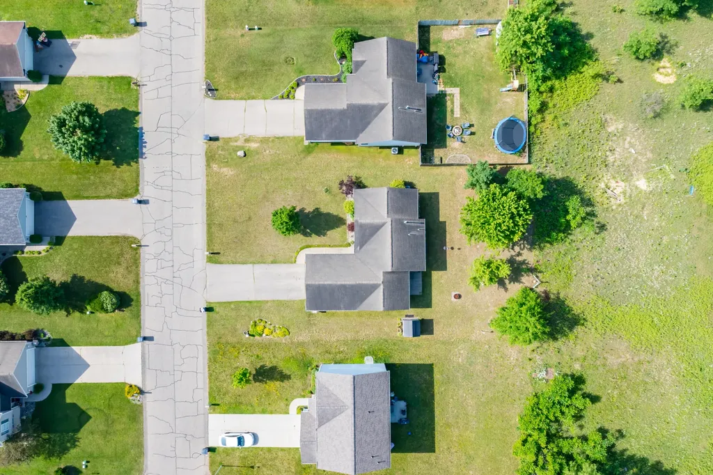 129 Grandview Comstock Charter Township MI 49053