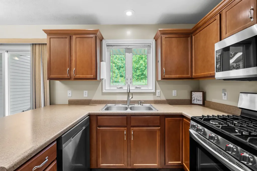 129 Grandview Comstock Charter Township MI 49053