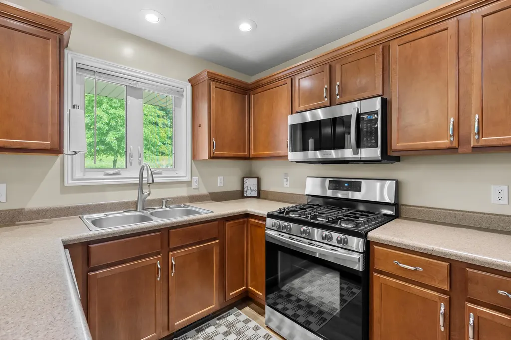 129 Grandview Comstock Charter Township MI 49053
