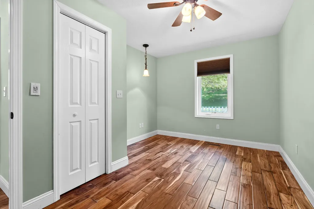 68334 Apple Lane Keeler Township MI 49022
