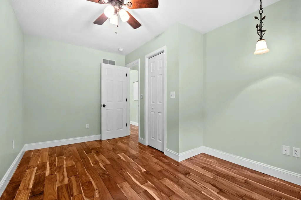 68334 Apple Lane Keeler Township MI 49022