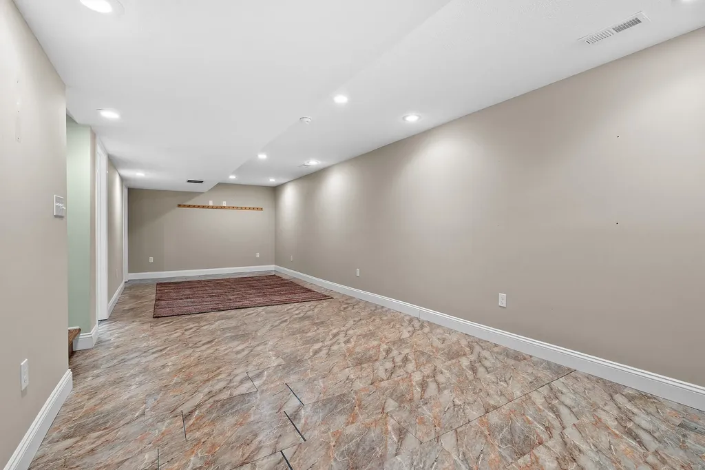 68334 Apple Lane Keeler Township MI 49022