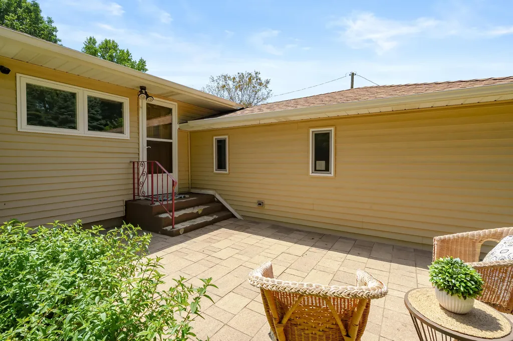 68334 Apple Lane Keeler Township MI 49022