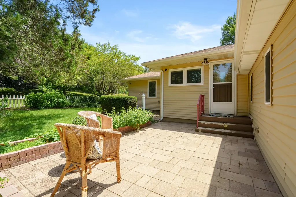 68334 Apple Lane Keeler Township MI 49022