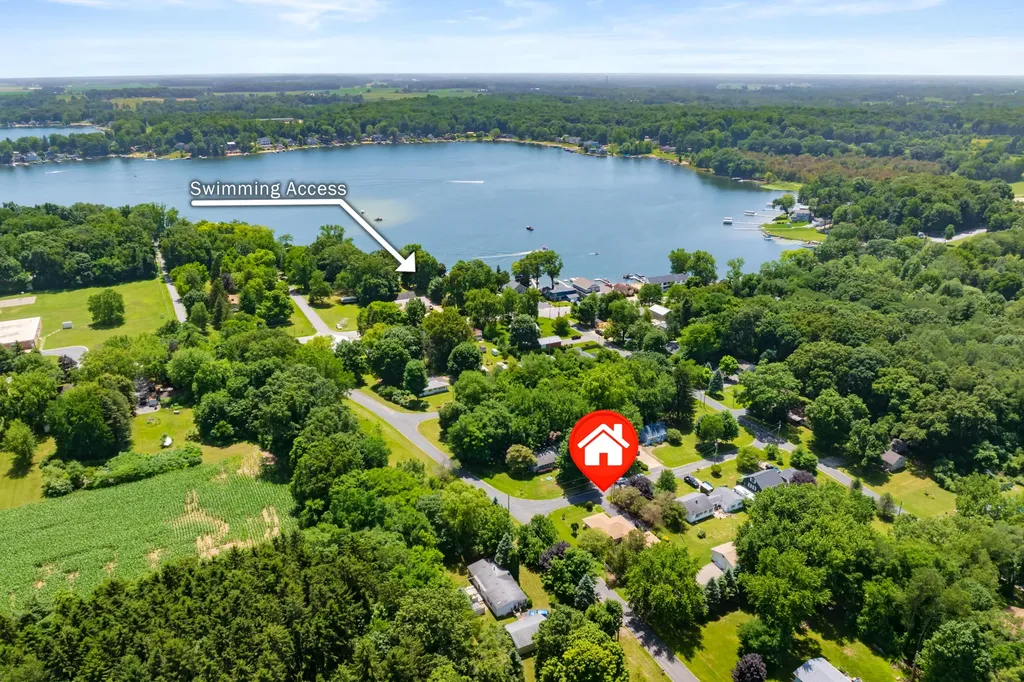 68334 Apple Lane Keeler Township MI 49022