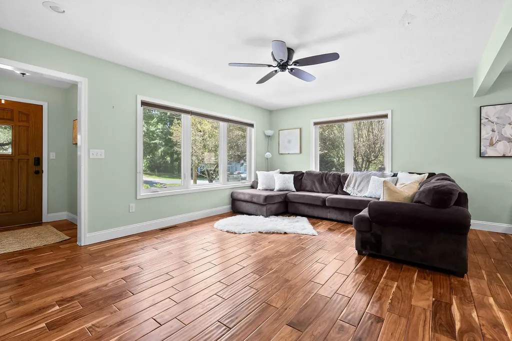68334 Apple Lane Keeler Township MI 49022
