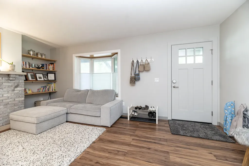 2404 Chaparral Street Kalamazoo Charter Township MI 49006