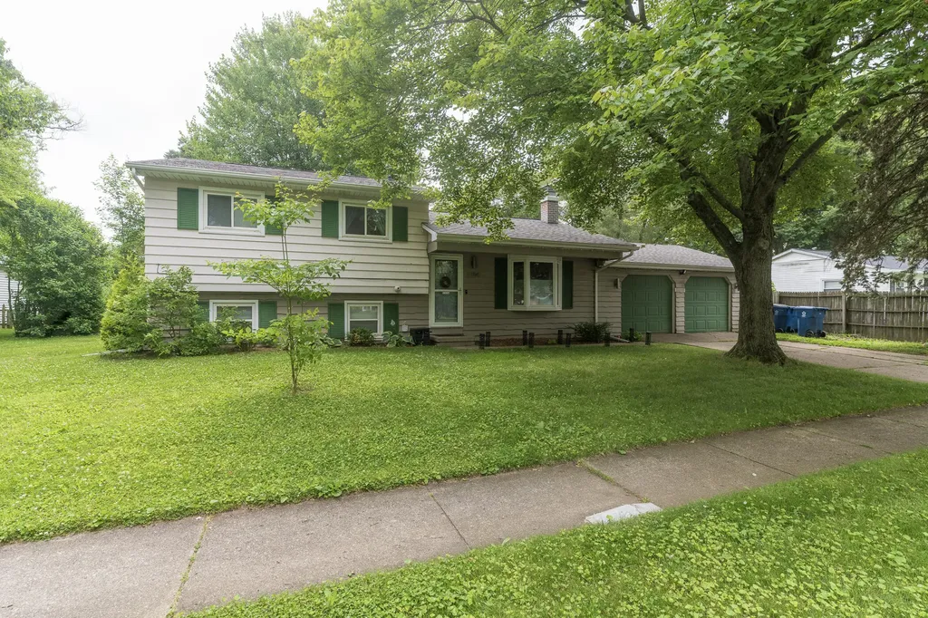 2404 Chaparral Street Kalamazoo Charter Township MI 49006