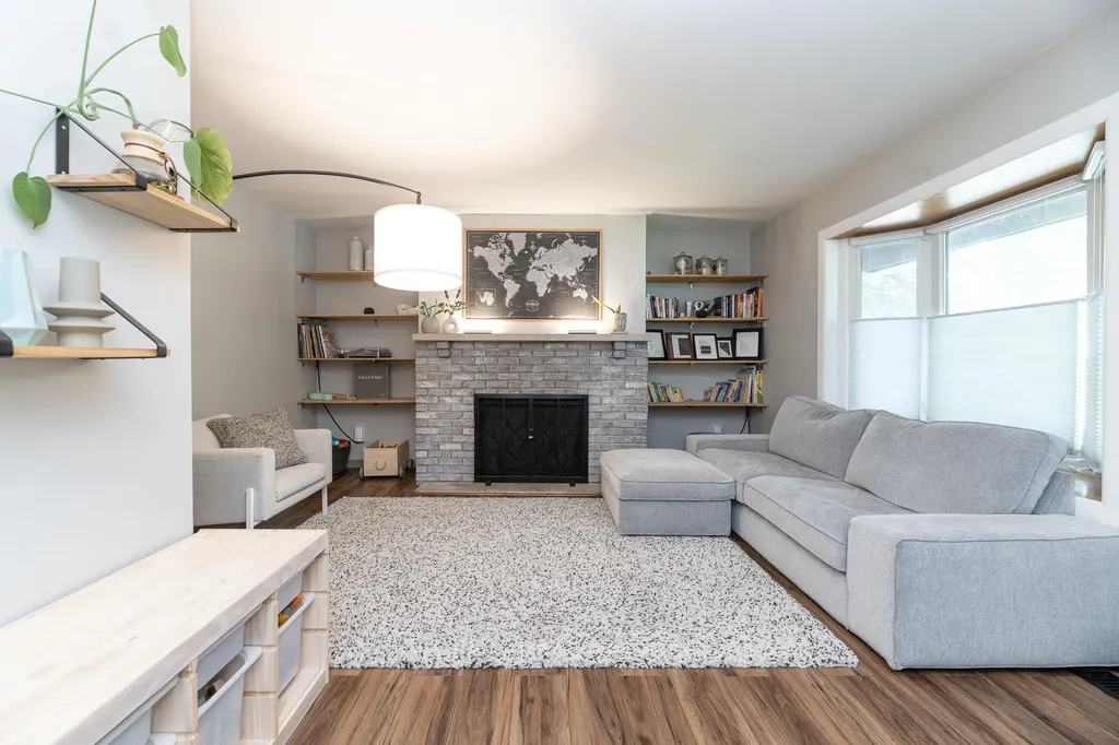2404 Chaparral Street Kalamazoo Charter Township MI 49006