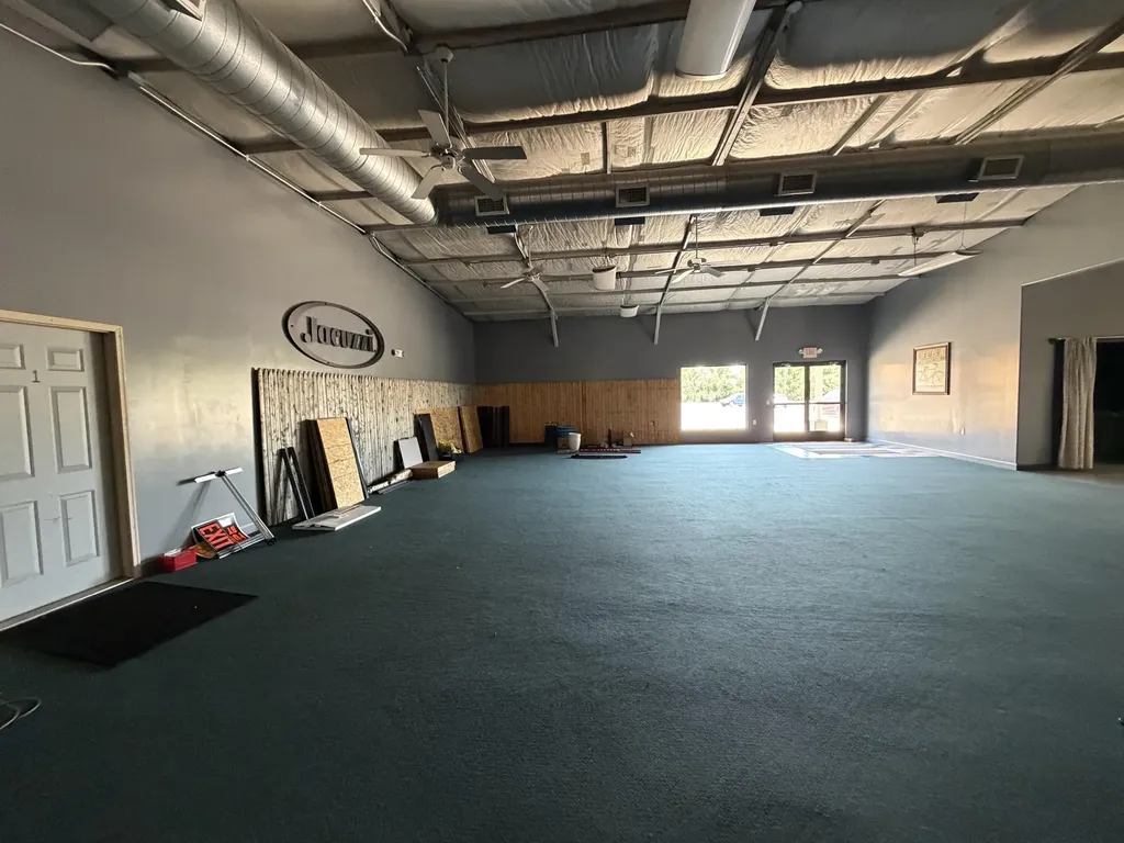 13240 Us 131 Highway N Schoolcraft Township MI 49087