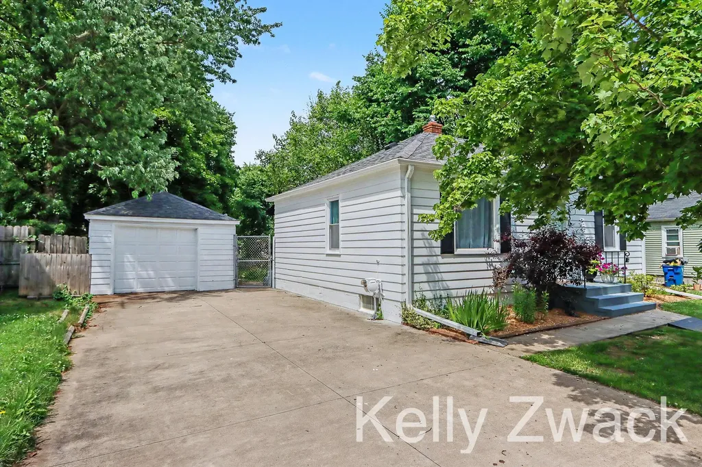 830 Edison Street Kalamazoo Charter Township MI 49004