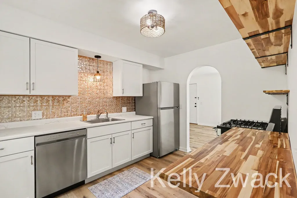 830 Edison Street Kalamazoo Charter Township MI 49004