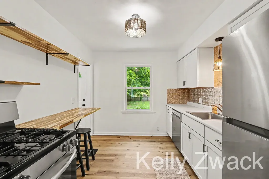 830 Edison Street Kalamazoo Charter Township MI 49004
