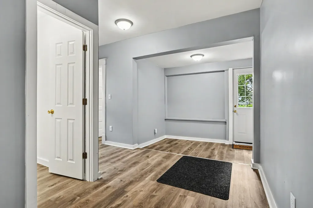 628 Trimble Avenue Kalamazoo City MI 49048