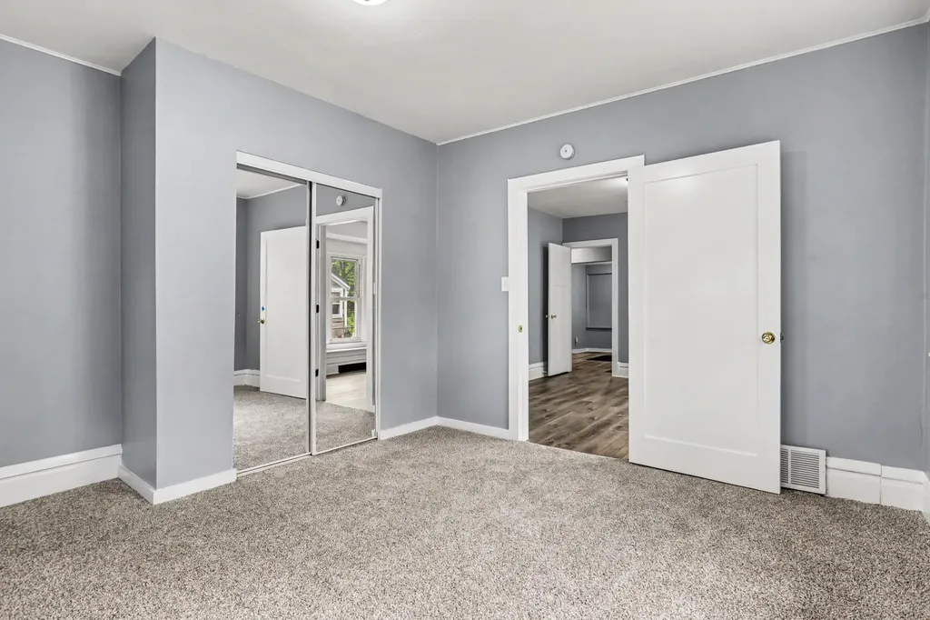 628 Trimble Avenue Kalamazoo City MI 49048