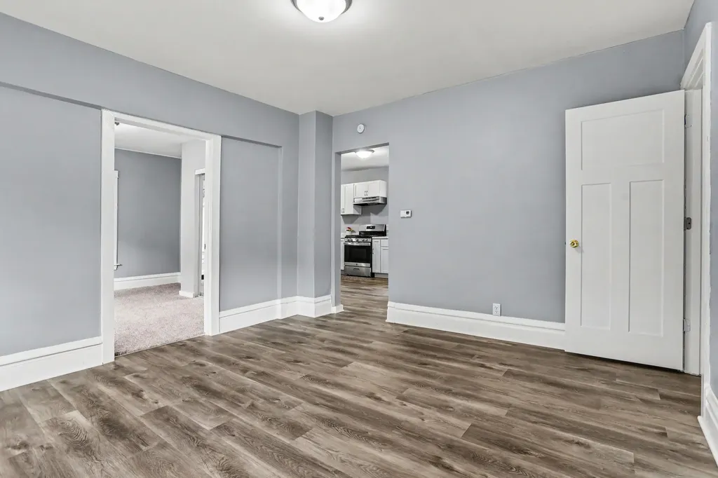 628 Trimble Avenue Kalamazoo City MI 49048