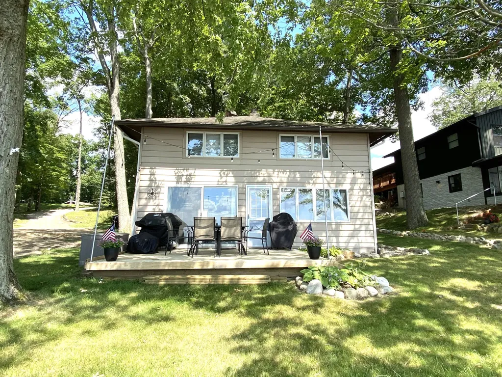 4537 Cordes Road Hope Township MI 49046