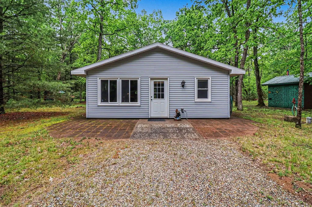 4616 Chalker Road Norman Township MI 49689