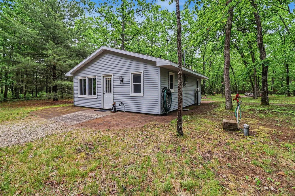 4616 Chalker Road Norman Township MI 49689
