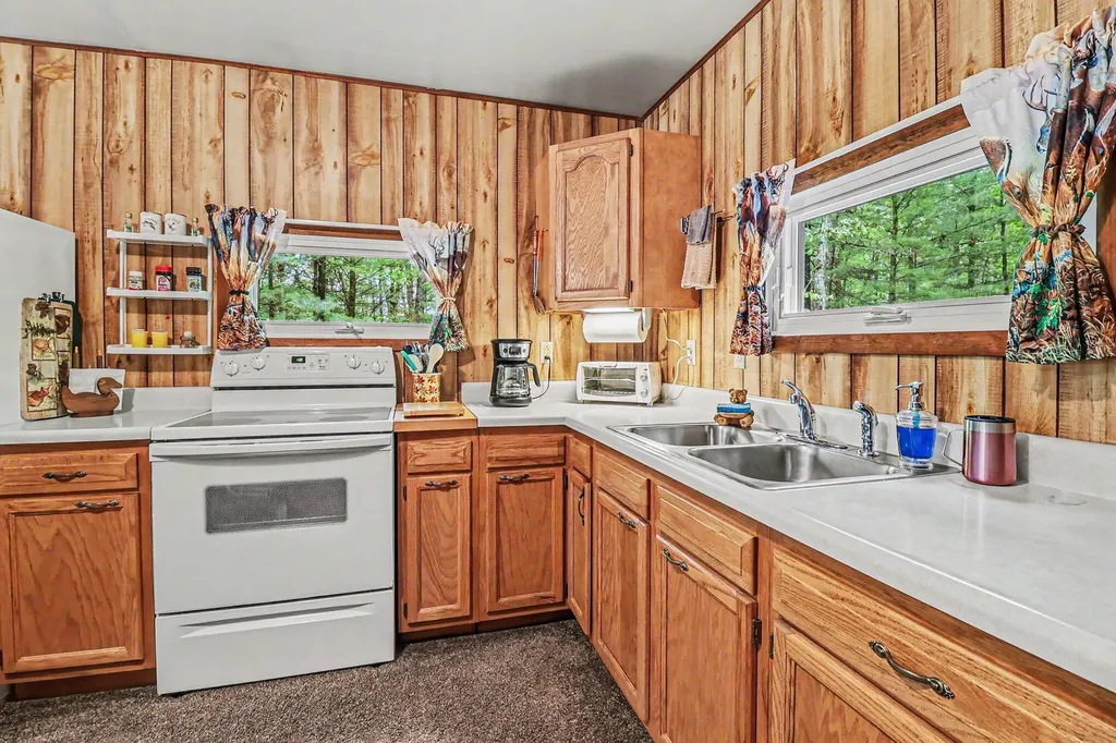 4616 Chalker Road Norman Township MI 49689