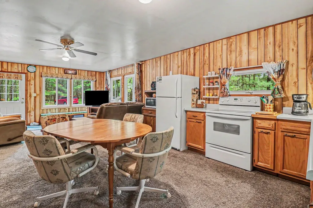 4616 Chalker Road Norman Township MI 49689