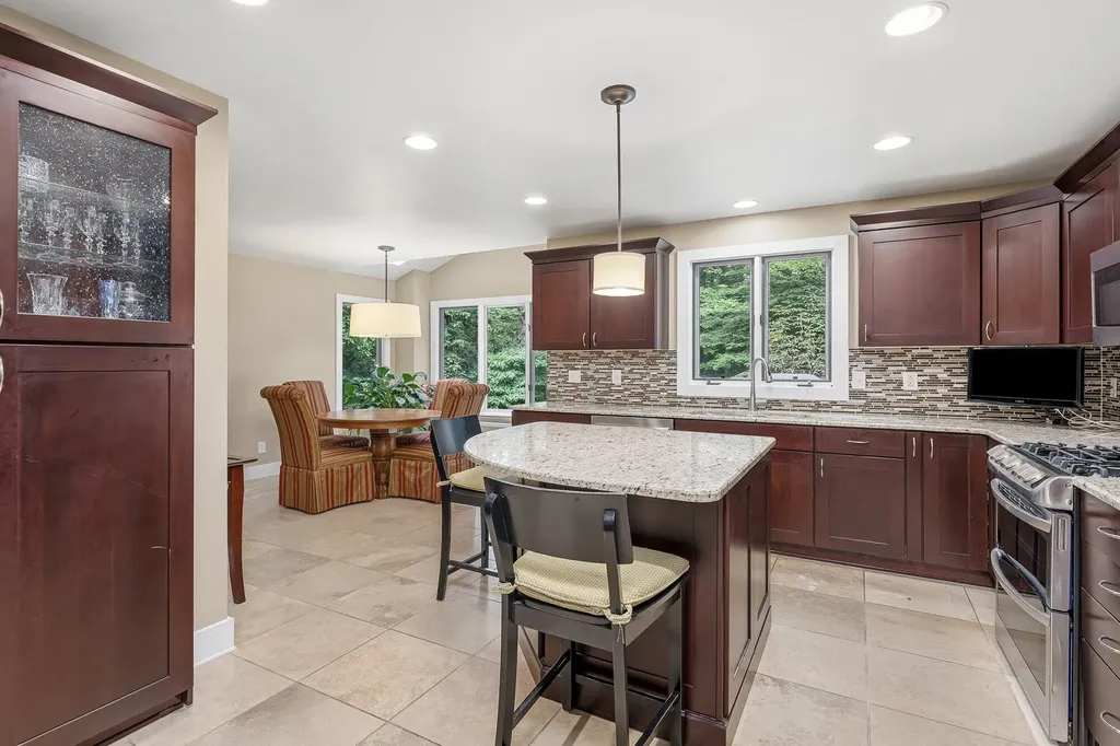 8120 Glenwynd Drive Texas Charter Township MI 49009