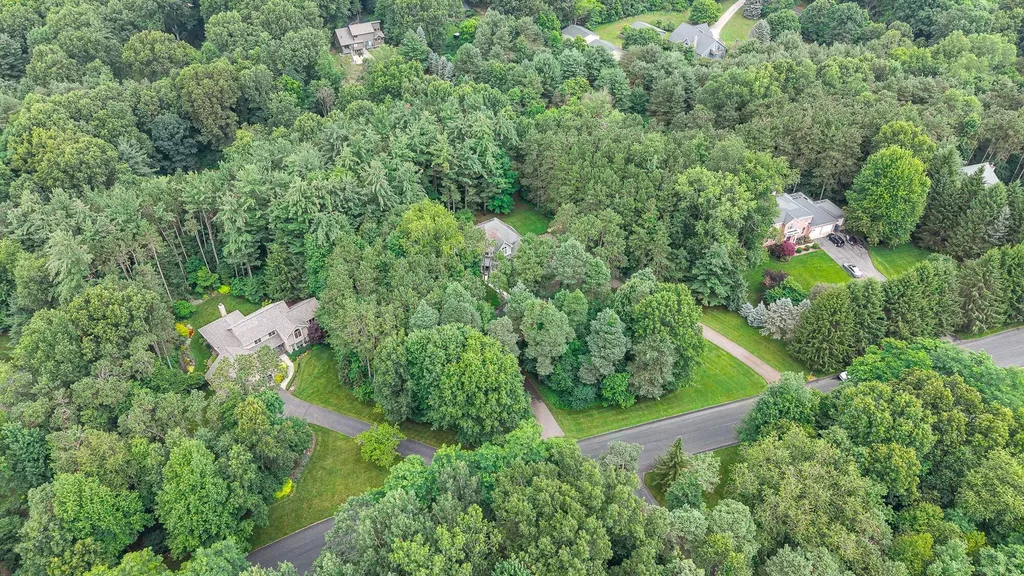 8120 Glenwynd Drive Texas Charter Township MI 49009