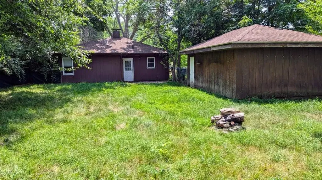 717 Royce Avenue Kalamazoo City MI 49001