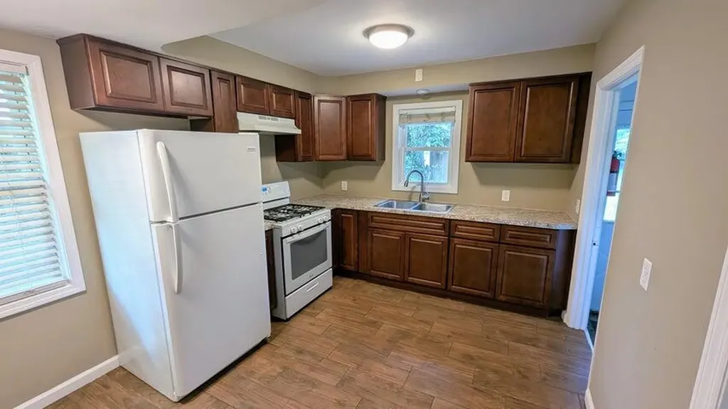 717 Royce Avenue Kalamazoo City MI 49001