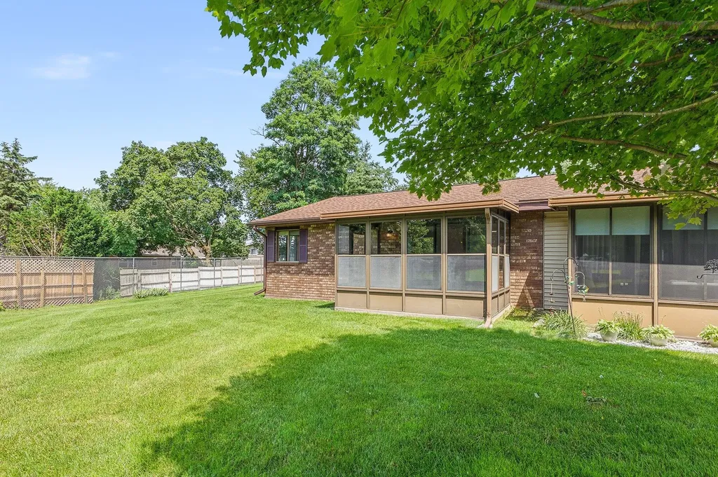 5052 Green Meadow Road Oshtemo Charter Township MI 49009