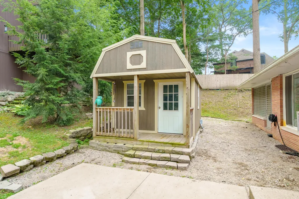 32 Woodmer Lane Battle Creek City MI 49017