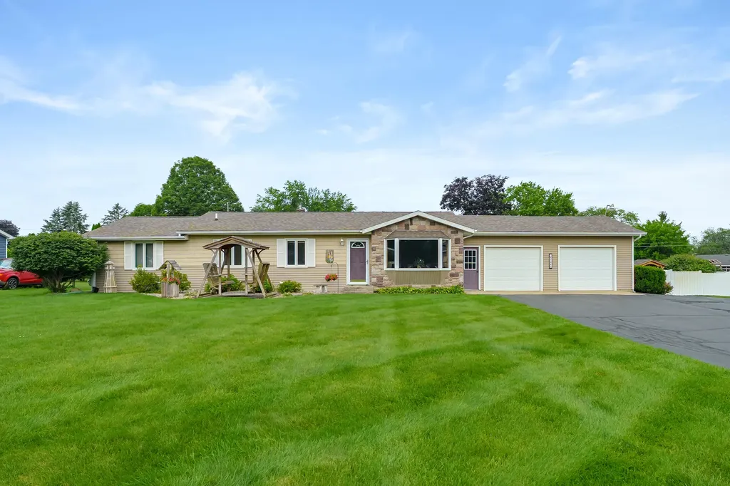 47260 Klett Road Waverly Township MI 49079
