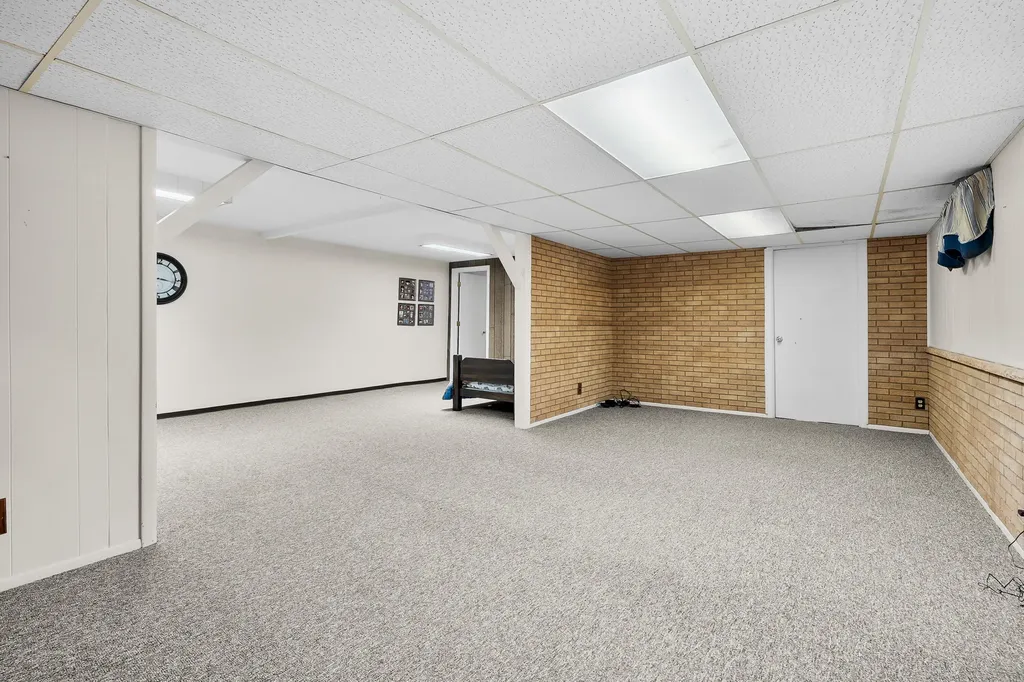 47260 Klett Road Waverly Township MI 49079
