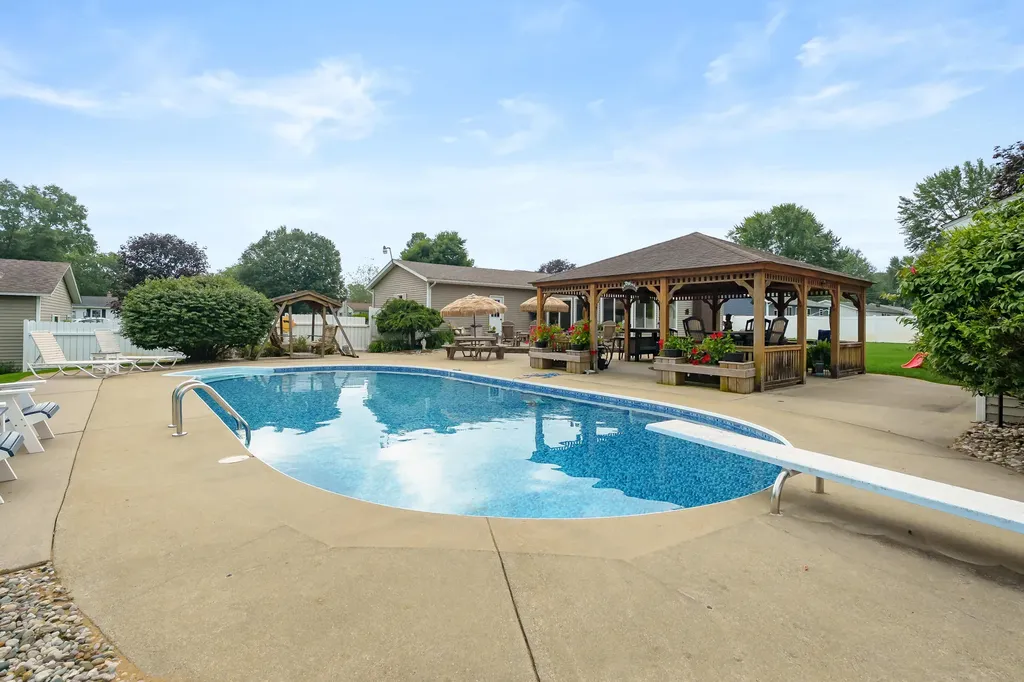 47260 Klett Road Waverly Township MI 49079