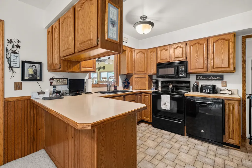 47260 Klett Road Waverly Township MI 49079