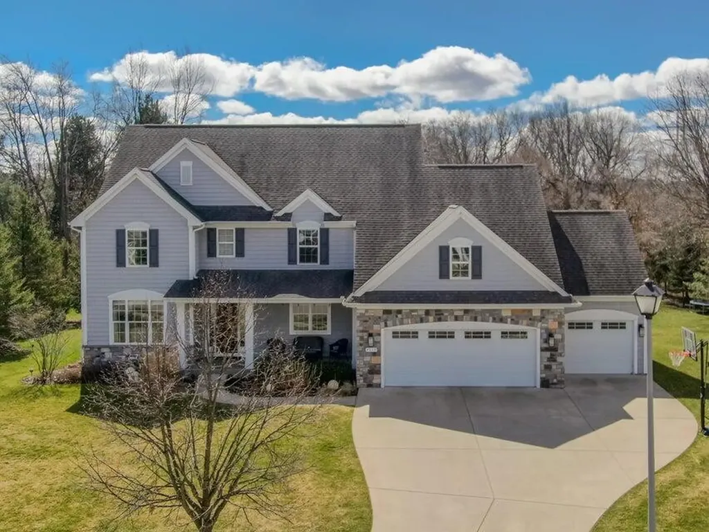 4019 Tullymore Pointe Portage City MI 49024