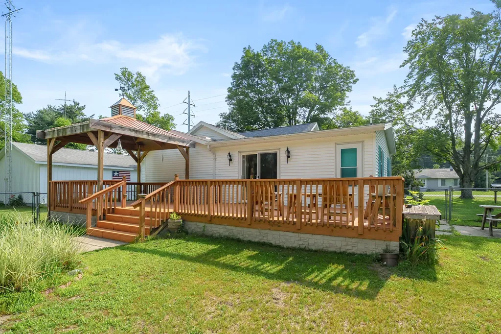 59418 65th Street Hartford Township MI 49057