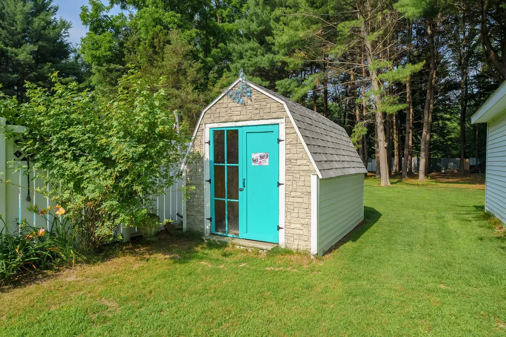 59418 65th Street Hartford Township MI 49057