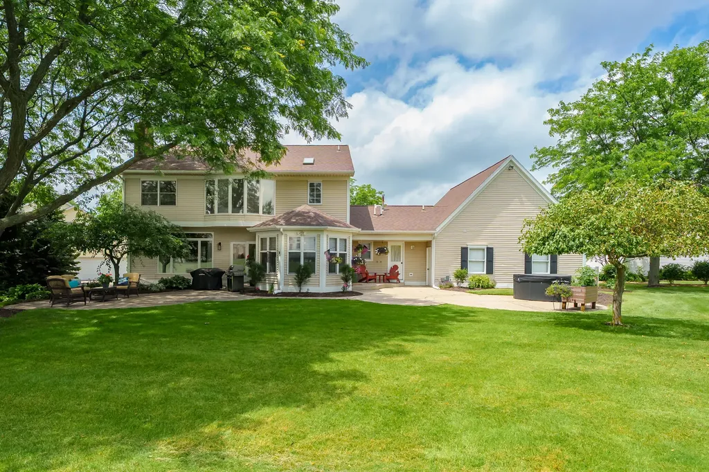 1380 Meadow Green Court SE Gaines Charter Township MI 49316