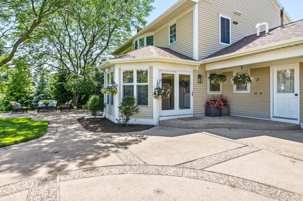 1380 Meadow Green Court SE Gaines Charter Township MI 49316