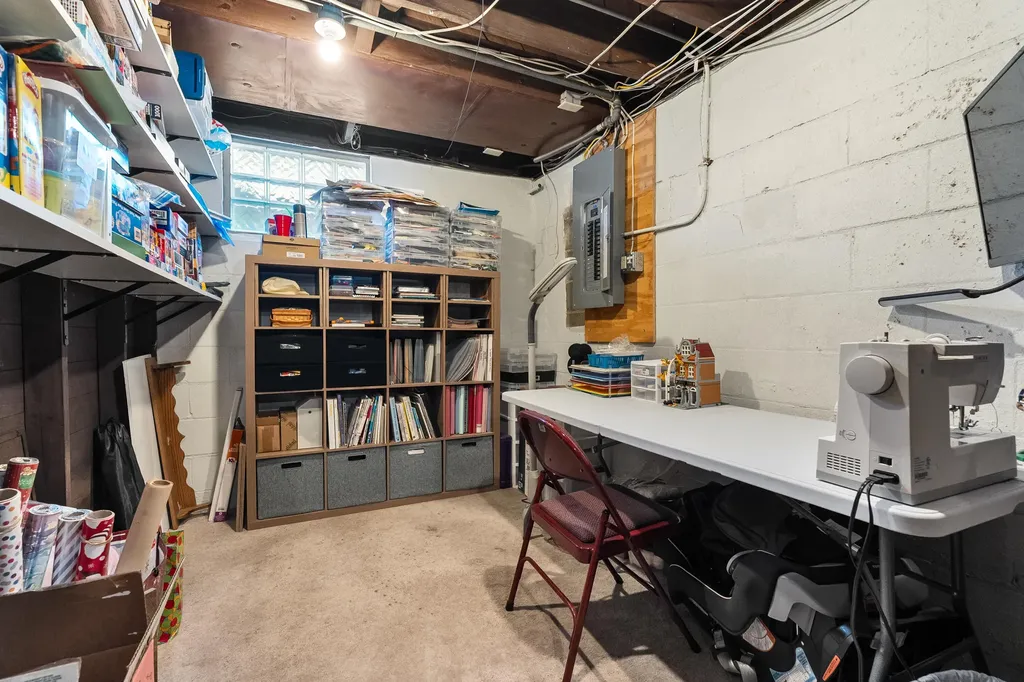 2315 Fairfield Avenue Kalamazoo Charter Township MI 49048