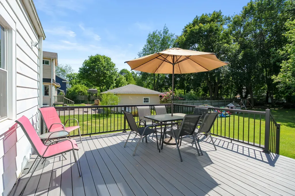 2315 Fairfield Avenue Kalamazoo Charter Township MI 49048