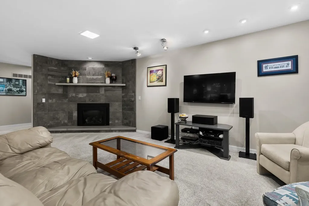 3720 Blackberry Lane Kalamazoo City MI 49008