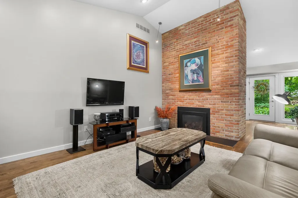 3720 Blackberry Lane Kalamazoo City MI 49008