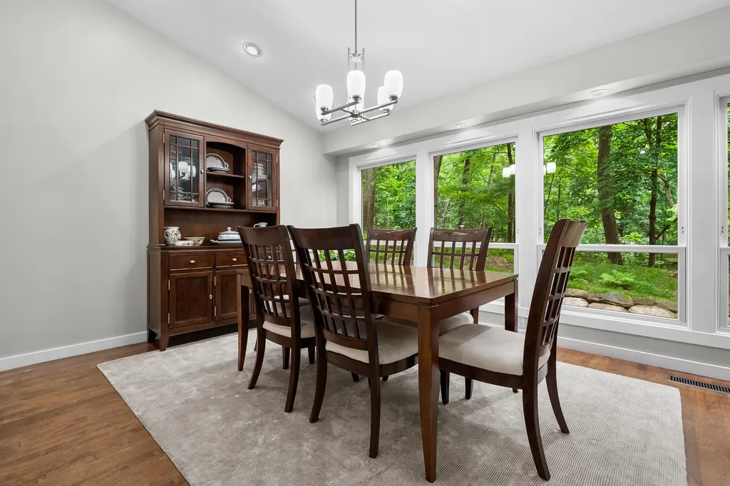 3720 Blackberry Lane Kalamazoo City MI 49008