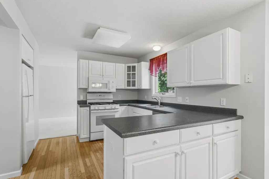 5048 Stapleton Drive Texas Charter Township MI 49009