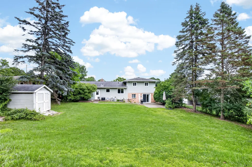 521 Garrison Road Battle Creek City MI 49017